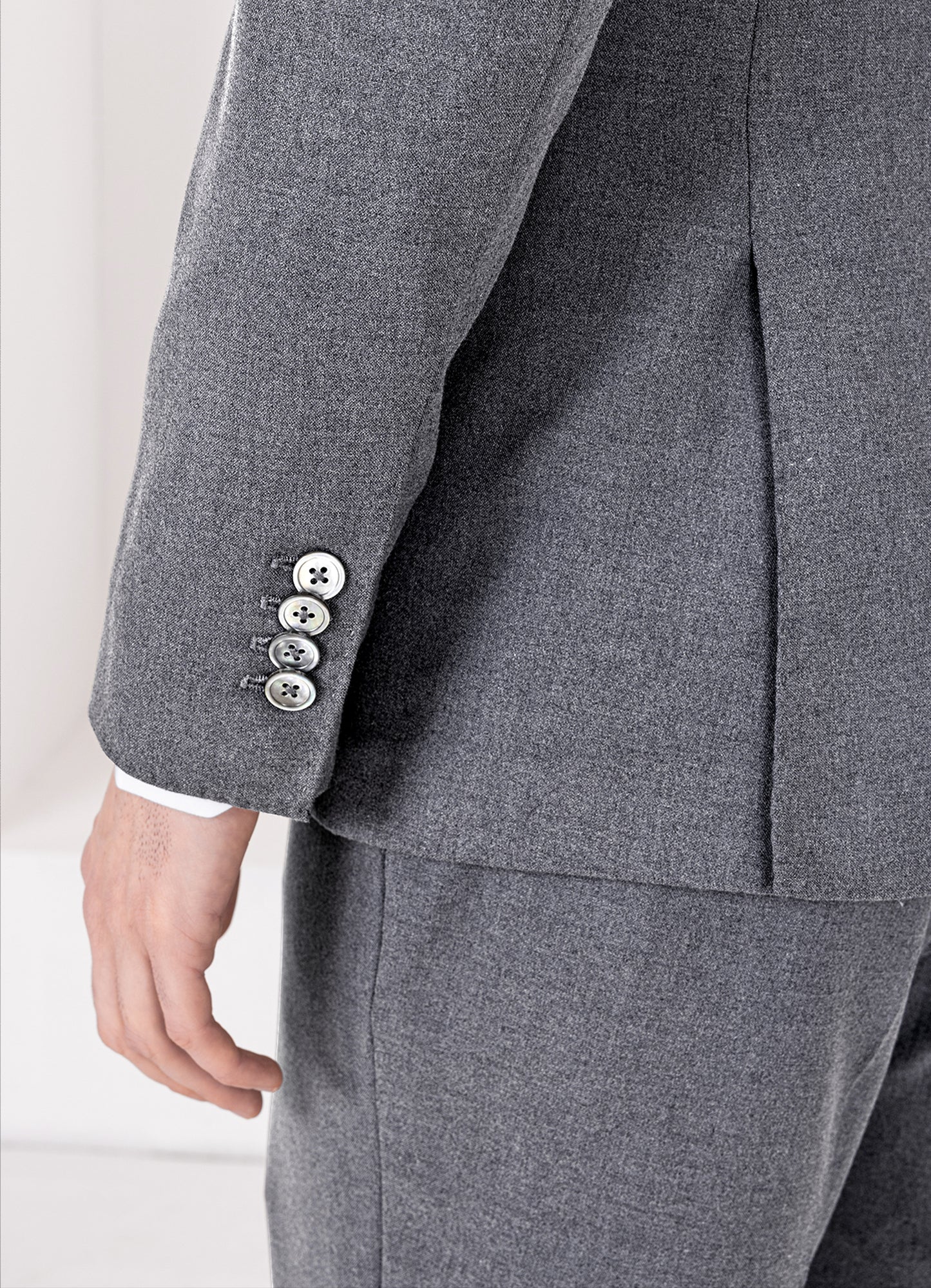 Carbon Gray Worsted Wool 4 Way Stretch Wrinkle Free Fluid Drape Fabric Single Breasted Suit