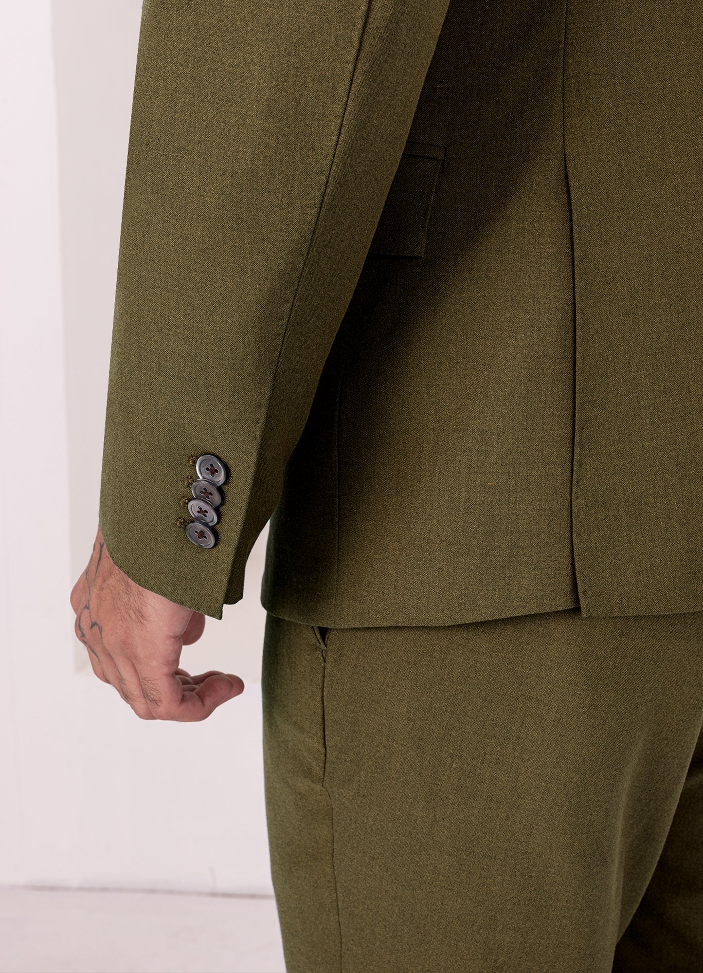Tortilla Brown Worsted Wool 4 Way Stretch Wrinkle Free Fluid Drape Fabric Single Breasted Suit